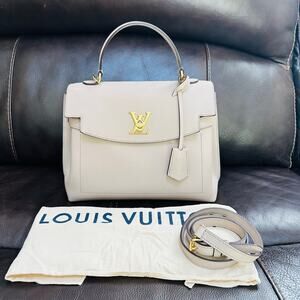 Louis Vuitton Lock Me Ever MM